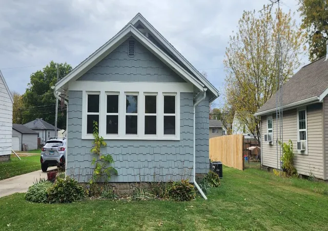 Photo 2 of Single family home for sale at 510 12th Avenue, Rock Falls, IL 61071 | MLS# 12798002 | Listing updated on 2026-10-30