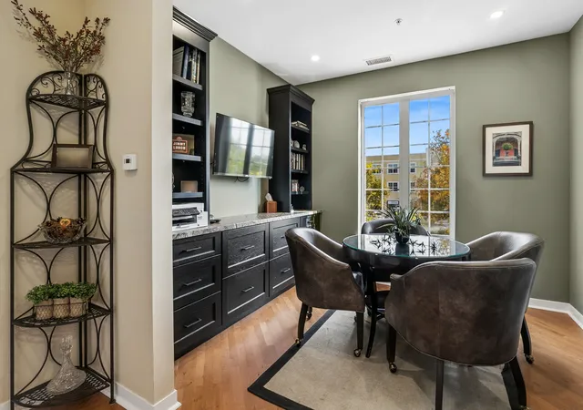Photo 2 of Condo for sale at 960 Harris Rd #24, Grayslake, IL 60030 | MLS# 12798117 | Listing updated on 2026-10-30