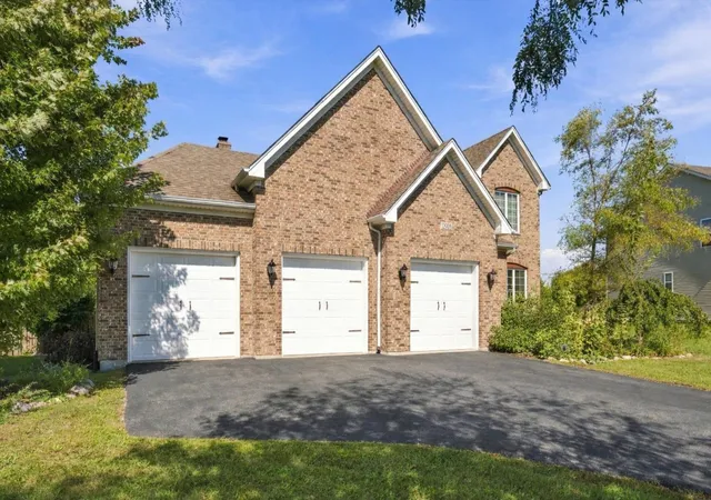 Single family home for sale at 12908 Timber Wood Cir, Plainfield, IL 60585 | MLS# 12798166
