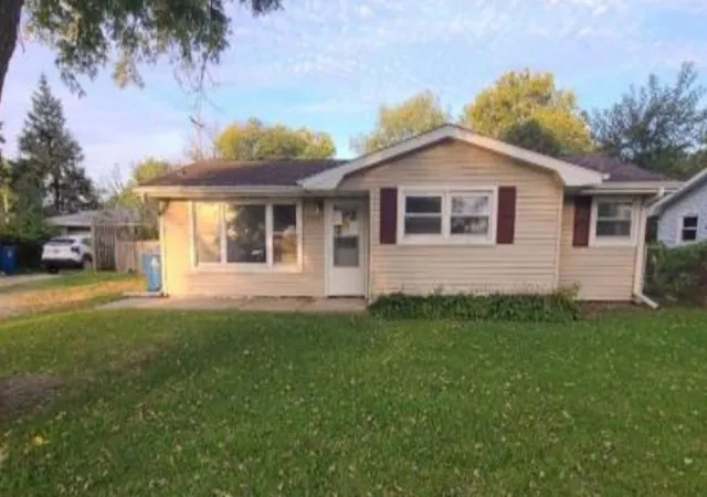 Photo 1 of Single family home for sale at 2318 11th Street, Silvis, IL 61282 | MLS# 12798172 | Listing updated on 2026-10-30