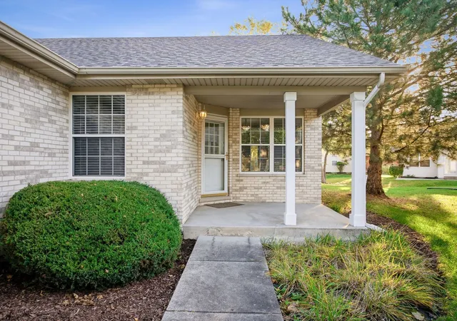 Photo 1 of Townhouse for sale at 4704 Noritake Ct, Joliet, IL 60431 | MLS# 12798214 | Listing updated on 2026-10-30