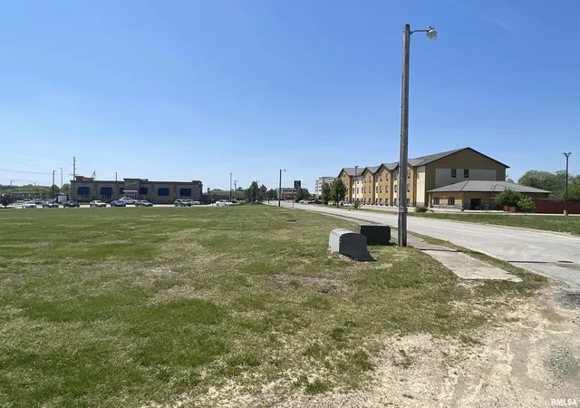 4th image of Tbd Reed Station Pkwy, Carbondale, IL 62901 | MLS# EB448669