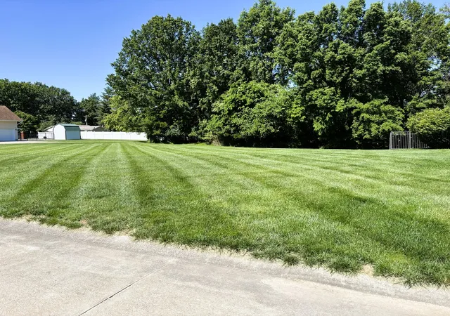 Photo 2 of Land for sale at 22 Clearlake Dr, Centralia, IL 62801 | MLS# EB452060 | Listing updated on 2026-07-31