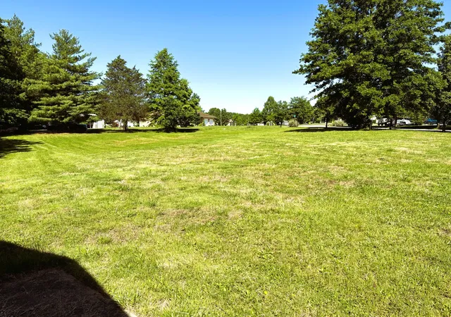 Photo 2 of Land for sale at 1966 Ross Rd, Centralia, IL 62801 | MLS# EB452061 | Listing updated on 2026-07-31