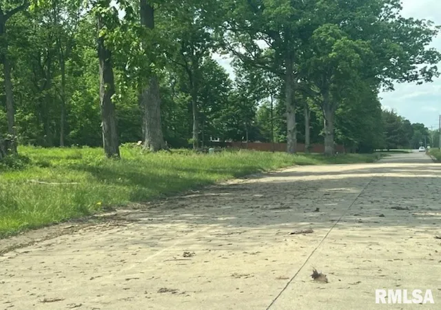 Photo 2 of Land for sale at 3640 (lot 19) Ridge Crst Dr, Mount Vernon, IL 62864 | MLS# EB453263 | Listing updated on 2026-07-08