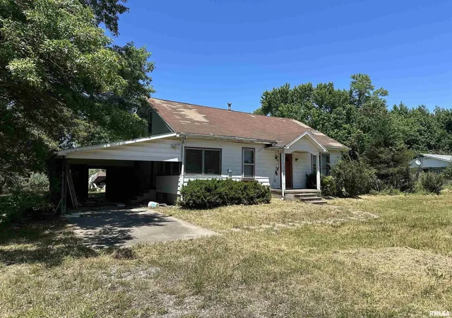Photo 2 of Sale Pending at 5672 Old Route 13 Rd, Carterville, IL 62918 | MLS# EB454182 | Listing updated on 2026-08-24