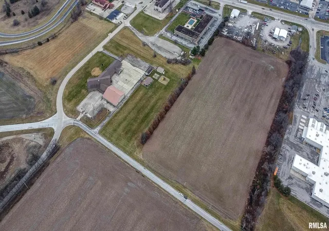Photo 2 of Land for sale at 00 Mills Cart Rd, Salem, IL 62881 | MLS# EB456967 | Listing updated on 2026-05-25