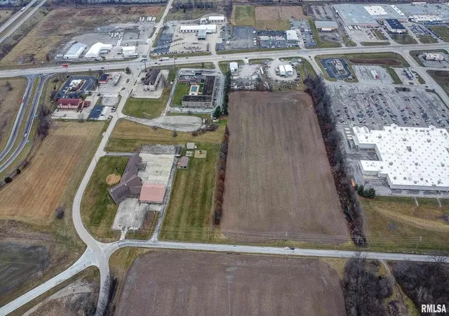 Photo 3 of Land for sale at 00 Mills Cart Rd, Salem, IL 62881 | MLS# EB456967 | Listing updated on 2026-05-25