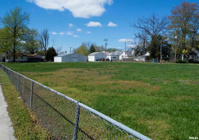 Photo 1 of Land for sale at 838 E 2nd St #846, Centralia, IL 62801 | MLS# EB457590 | Listing updated on 2026-05-25