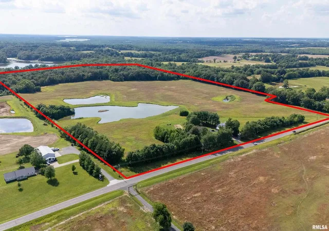 4th image of 6001 Il Route 37 Route, Marion, IL 62959 | MLS# EB458516