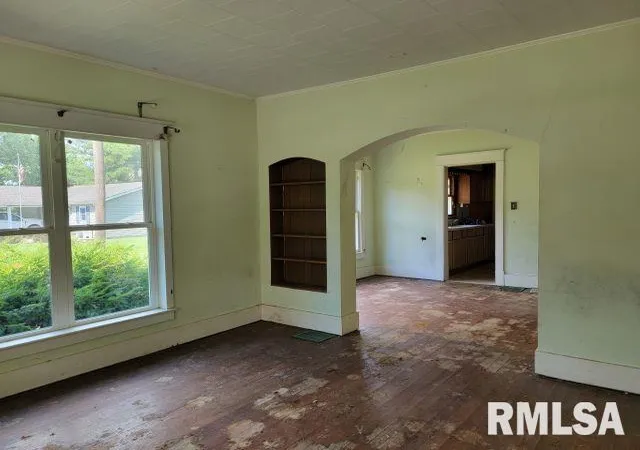 Photo 2 of Single family home for sale at 501 S Dean St, Royalton, IL 62983 | MLS# EB458676 | Listing updated on 2026-09-12