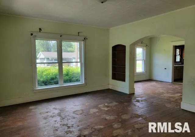 Photo 3 of Single family home for sale at 501 S Dean St, Royalton, IL 62983 | MLS# EB458676 | Listing updated on 2026-09-12