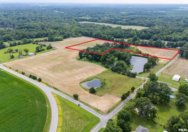 Photo 2 of Land for sale at 012 Perry Rd, Pittsburg, IL 62974 | MLS# EB459823 | Listing updated on 2026-05-25