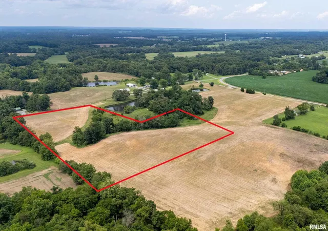 Photo 3 of Land for sale at 012 Perry Rd, Pittsburg, IL 62974 | MLS# EB459823 | Listing updated on 2026-05-25