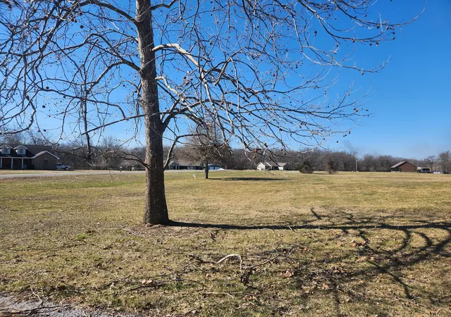 Photo 3 of Land for sale at 821 Bluebell Rd, Duquoin, IL 62832 | MLS# EB460217 | Listing updated on 2026-06-29