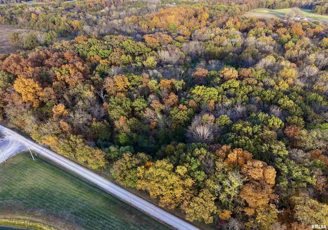 Photo 1 of Land for sale at 18492 Moonbeam Ln, Mt Vernon, IL 62864 | MLS# EB460369 | Listing updated on 2026-08-15