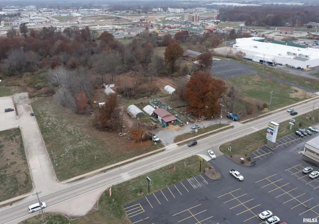 Photo 1 of Land for sale at 605 S 42nd Street, Mount Vernon, IL 62864 | MLS# EB460591 | Listing updated on 2026-07-06