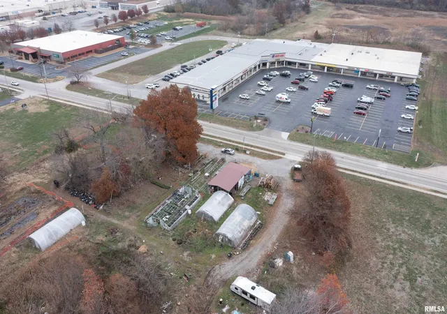 Photo 3 of Land for sale at 605 S 42nd Street, Mount Vernon, IL 62864 | MLS# EB460591 | Listing updated on 2026-07-06