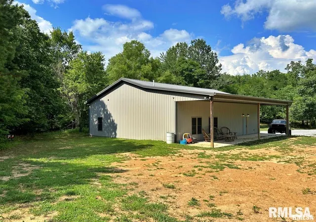 Photo 2 of Single family home for sale at 40 Presley Loop, Golconda, IL 62938 | MLS# EB460638 | Listing updated on 2026-07-22