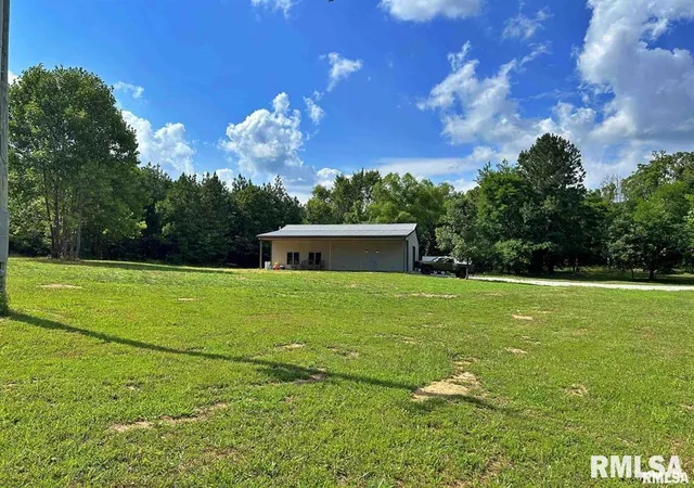 Photo 3 of Single family home for sale at 40 Presley Loop, Golconda, IL 62938 | MLS# EB460638 | Listing updated on 2026-07-22