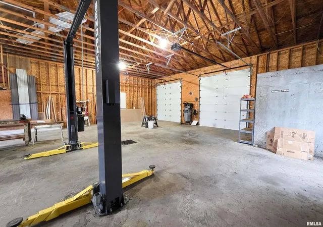Photo 4 of Sale Pending at 103 Watkins St, Cisne, IL 62823 | MLS# EB460692 | Listing updated on 2026-07-18