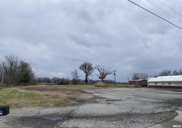 Photo 1 of Land for sale at 1213 Us 45, Eldorado, IL 62930 | MLS# EB460739 | Listing updated on 2026-06-10