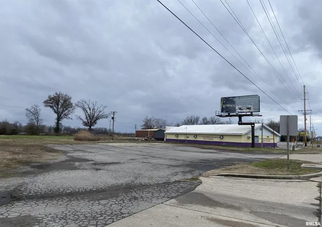 Photo 3 of Land for sale at 1213 US 45, Eldorado, IL 62930 | MLS# EB460739 | Listing updated on 2026-06-10