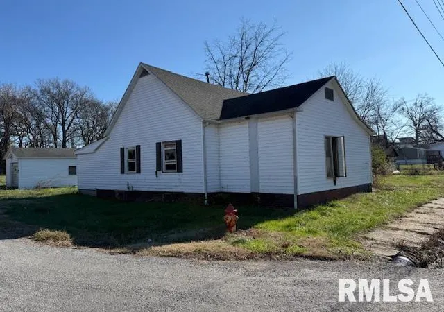Photo 2 of Land for sale at 124 Michigan St, Harrisburg, IL 62946 | MLS# EB460770 | Listing updated on 2026-05-27
