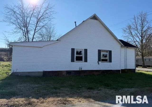 Photo 3 of Land for sale at 124 Michigan St, Harrisburg, IL 62946 | MLS# EB460770 | Listing updated on 2026-05-27