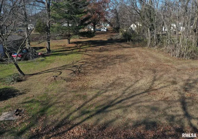 Photo 2 of Land for sale at Lots Oak Park Rd, Salem, IL 62881 | MLS# EB460802 | Listing updated on 2026-05-27