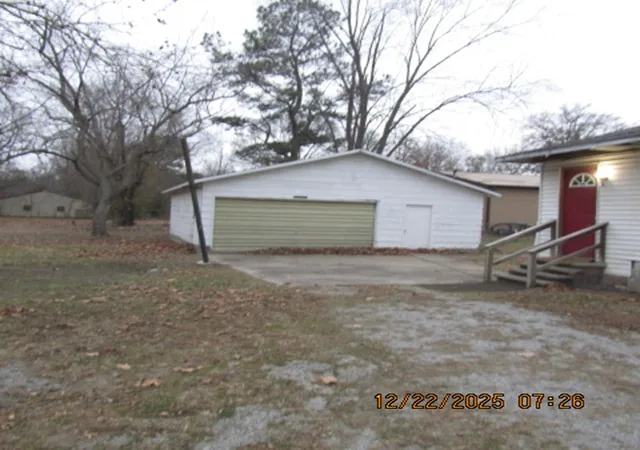 Photo 2 of Single family home for sale at 903 S Odle St, West Frankfort, IL 62896 | MLS# EB460809 | Listing updated on 2026-06-17