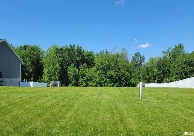 Photo 1 of Land for sale at 508 Prairie Meadow Dr, Blue Grass, IA 52726 | MLS# QC4252891 | Listing updated on 2026-05-27