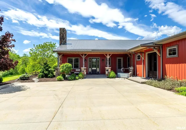 Photo 3 of House for sale at 5122 230Th St N, Port Byron, IL 61275 | MLS# QC4253556 | Listing updated on 2026-07-13