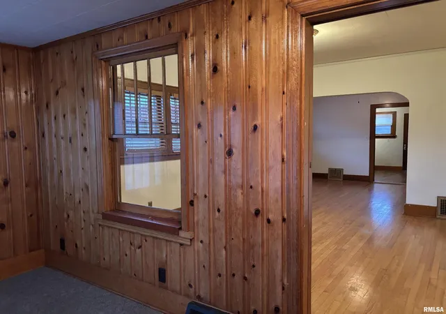 Photo 4 of Single family home for sale at 3316 Ave Of The Cities, Moline, IL 61265 | MLS# QC4259697 | Listing updated on 2026-06-30