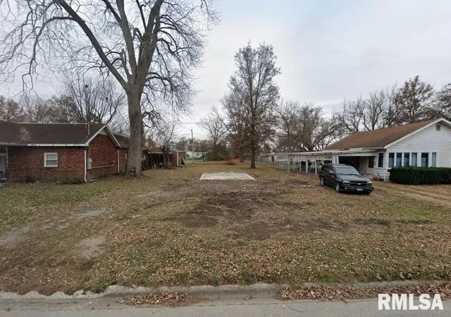 Photo 1 of Land for sale at 507 W Main St, Du Quoin, IL 62832 | MLS# QC4262006 | Listing updated on 2026-08-28