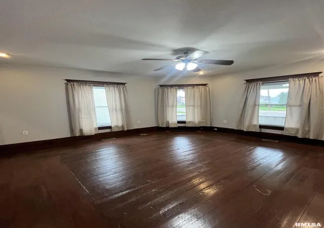 Photo 3 of Multi family home for sale at 226 2nd Avenue S, Clinton, IA 52732 | MLS# QC4262833 | Listing updated on 2026-07-12
