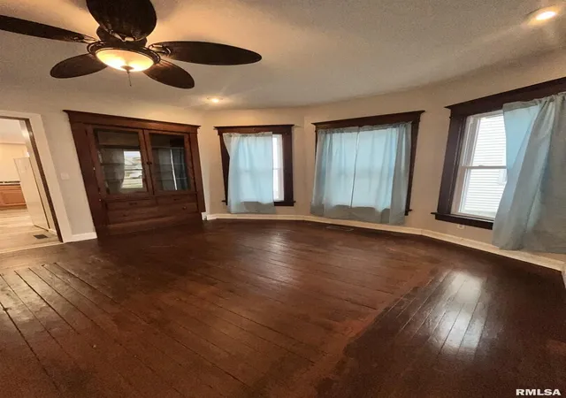 Photo 4 of Multi family home for sale at 226 2nd Avenue S, Clinton, IA 52732 | MLS# QC4262833 | Listing updated on 2026-07-12
