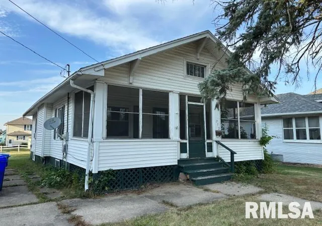 Photo 1 of Single family home for sale at 712 Roosevelt Ave, Kewanee, IL 61443 | MLS# QC4264817 | Listing updated on 2026-06-08
