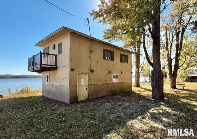 Photo 22 of Sale Pending at 3456 Iowa Hwy, Muscatine, IA 52761 | MLS# QC4268801 | Listing updated on 2026-06-02