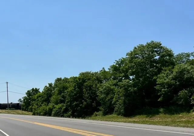 1st image of 129 S Main St, Williamstown, KY 41097 | MLS# 633048