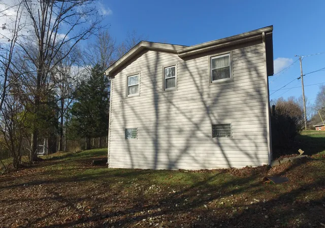 Homes for sale in Owenton, KY | 830 Beach Road, Owenton, KY 40359 | MLS# 638240