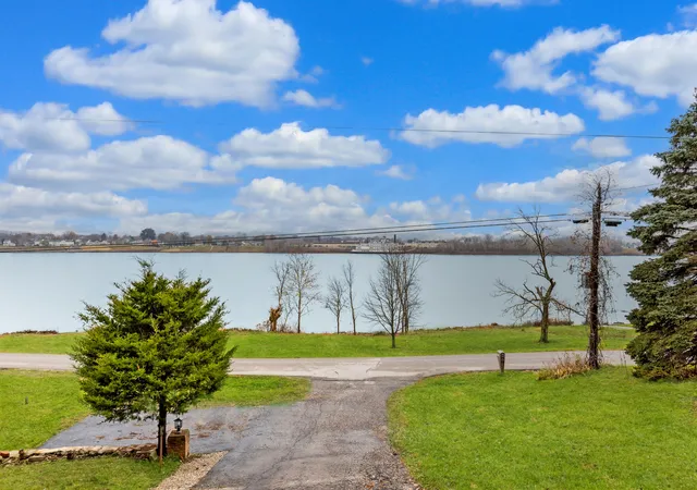 Homes for sale in Burlington, KY | 9530 Lower River Rd, Burlington, KY 41005 | MLS# 638165