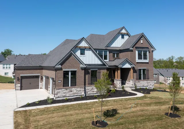 3rd image of 2309 Bentwood Ct, Hebron, KY 41048 | MLS# 638182