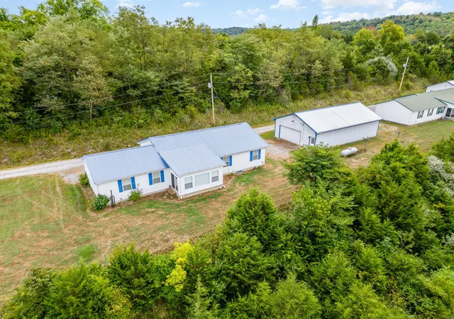 Photo 4 of Single family home for sale at 134 Buffalo Ridge Rd, Falmouth, KY 41040 | MLS# 638386 | Listing updated on 2026-05-10