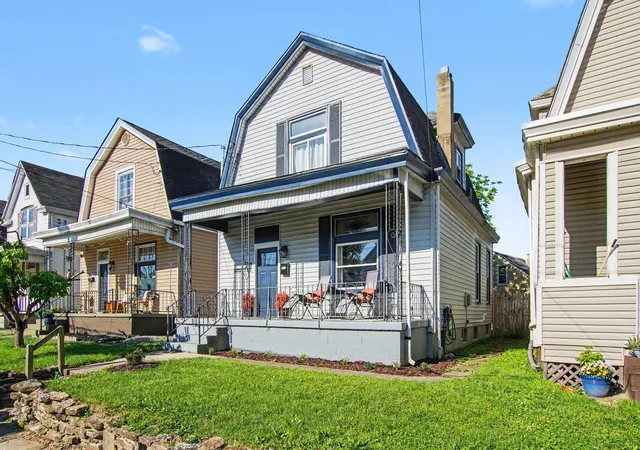 Photo 4 of Single family home for sale at 3711 Huntington Ave, Covington, KY 41015 | MLS# 642513 | Listing updated on 2026-08-22