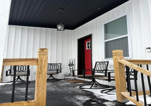 2nd image of 361 Bond St, Covington, KY 41016 | MLS# 639697