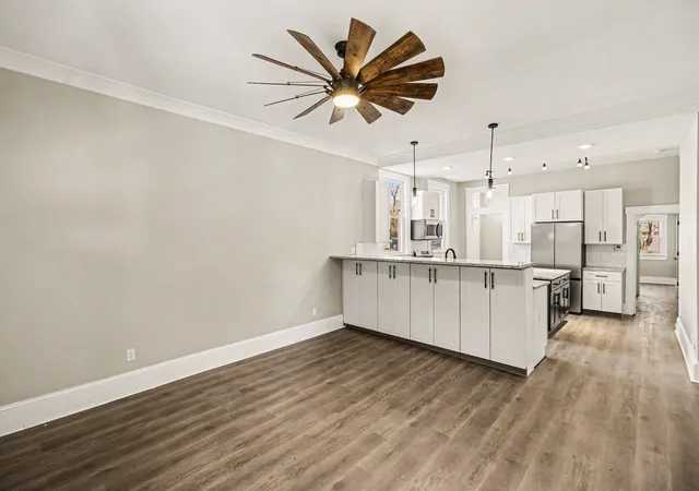 Photo 4 of Single family home for sale at 1324 Scott St, Covington, KY 41011 | MLS# 640292 | Listing updated on 2026-09-23