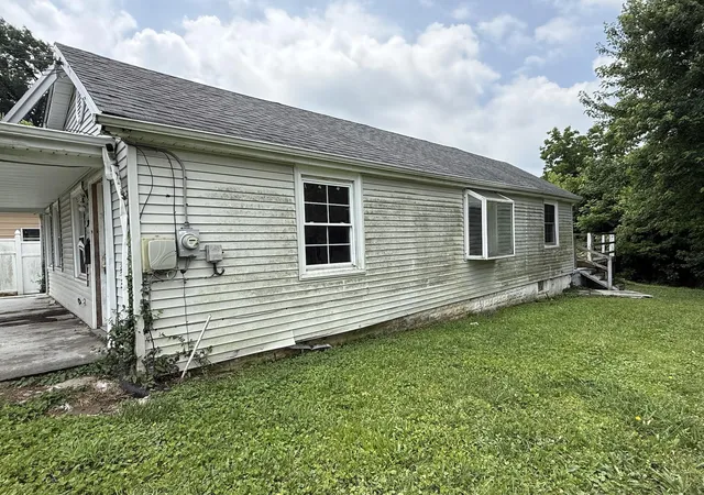 Homes for sale in Florence, KY | 37 Goodridge Dr, Florence, KY 41042 | MLS# 643504