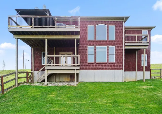 Homes for sale in Crittenden, KY | 2000 Shady Ln, Crittenden, KY 41030 | MLS# 640796