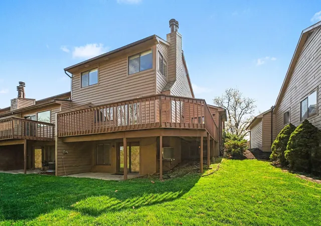 Homes for sale in Fort Thomas, KY | 7002 Nob Hill Drive, Fort Thomas, KY 41075 | Houzeo